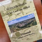 De omslag van het boek dat 480 pagina’s telt