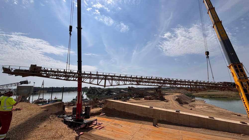De eerste tunnel is blootgelegd